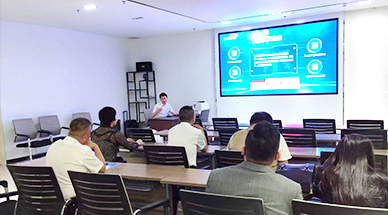 熱烈歡迎國務(wù)院節(jié)能減排委員會專家組對雷茨進行合作考察